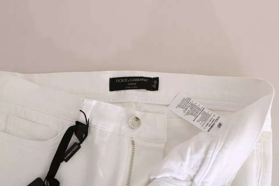 Weiße Skinny Jeans mit Kristallverzierung