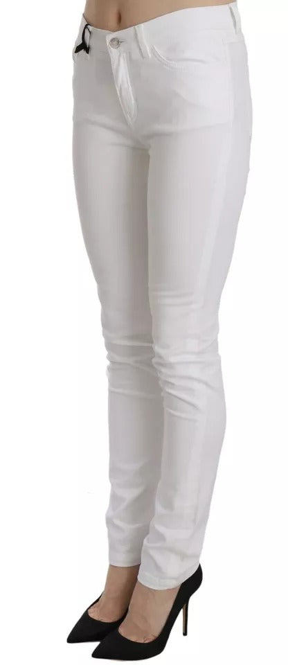 Jeans skinny impreziositi da cristalli bianchi