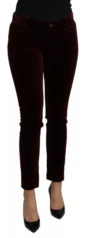 Bordeauxrote Slim Fit-Hose aus Stretch-Samt