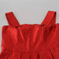 Abito midi in raso di seta plissettato rosso a trapezio