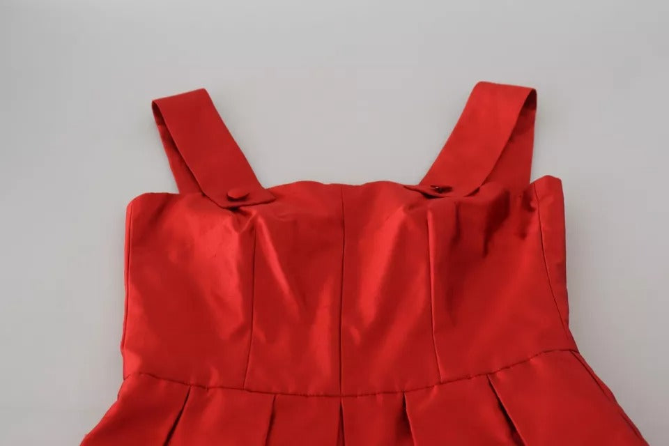 Abito midi in raso di seta plissettato rosso a trapezio