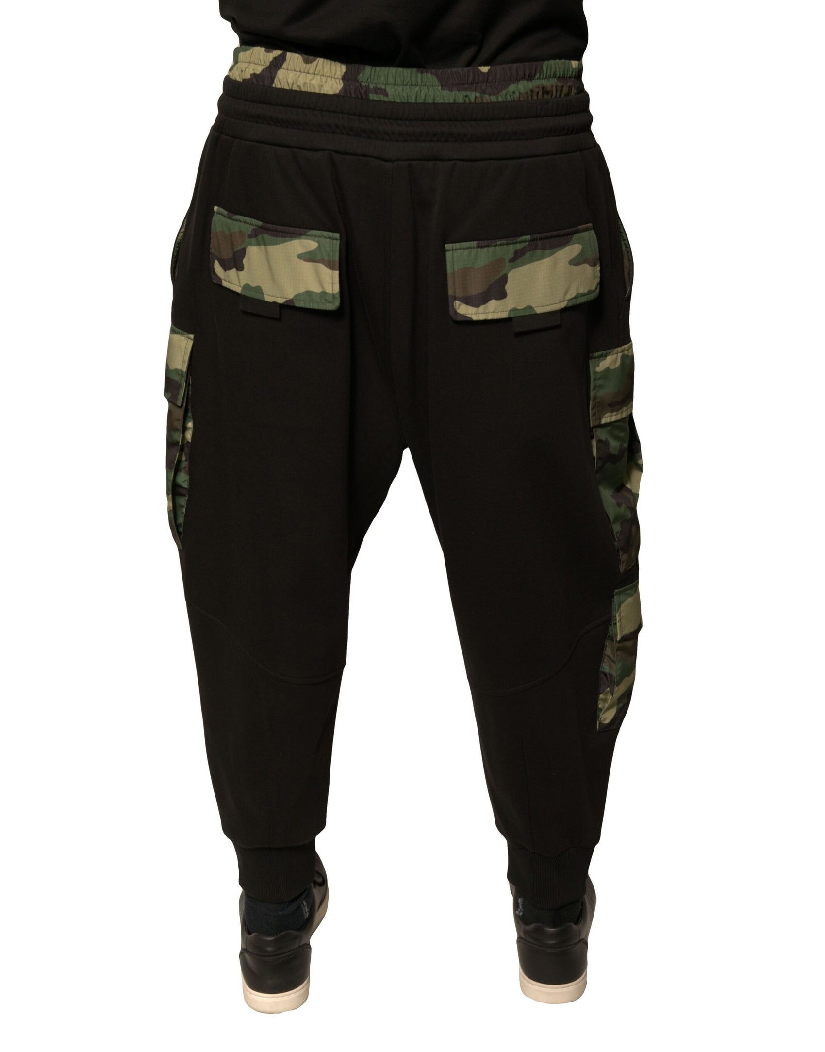 Schwarze Jogginghose aus Baumwolle mit Camouflage-Muster