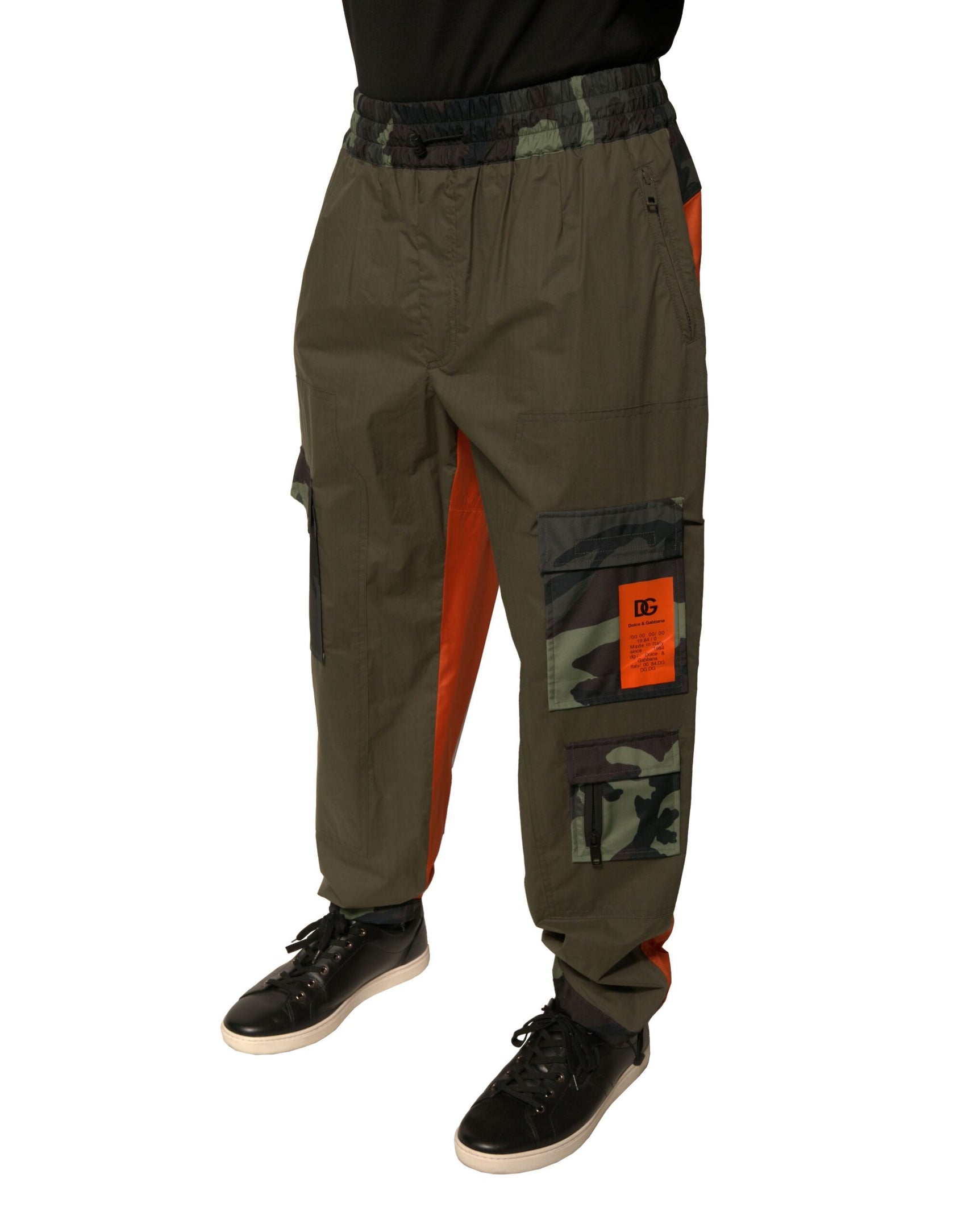 Mehrfarbige Cargo-Jogginghose mit Camouflage-Muster