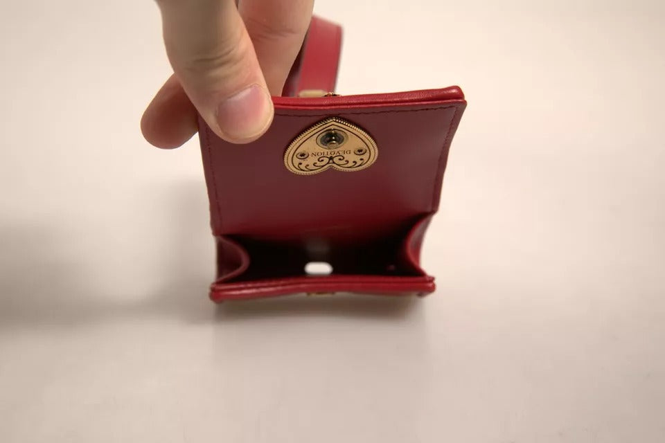 Schwarzes Airpod-Etui aus Leder mit Herzriemen