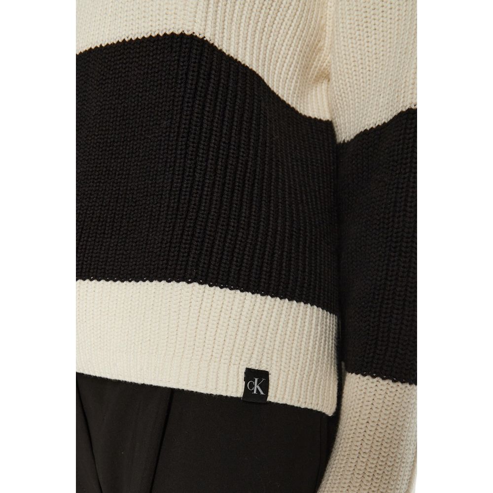 Schwarz-weißer Baumwollpullover