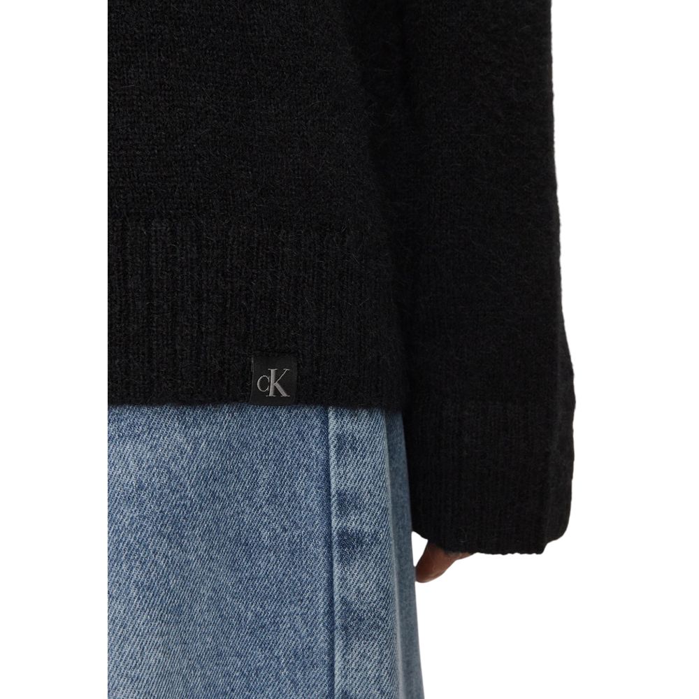 Schwarzer Polyesterpullover