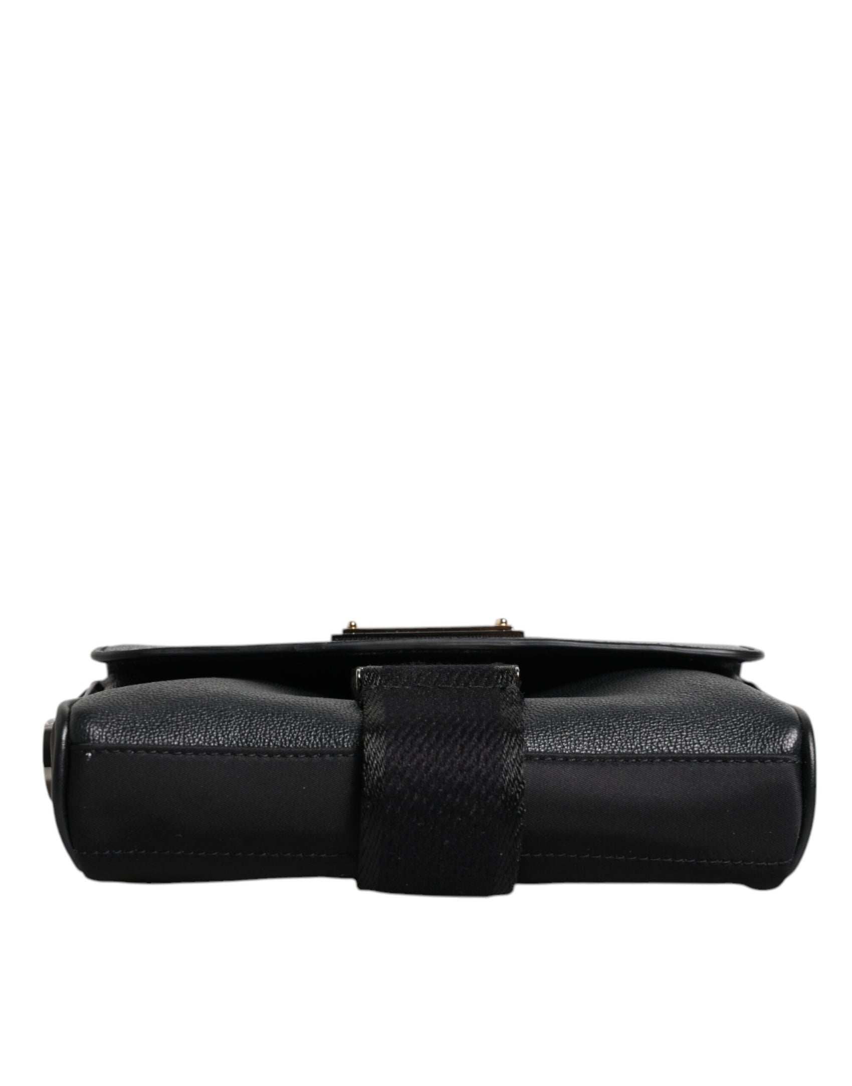 Borsa a tracolla con fibbia in pelle con placca logo nera