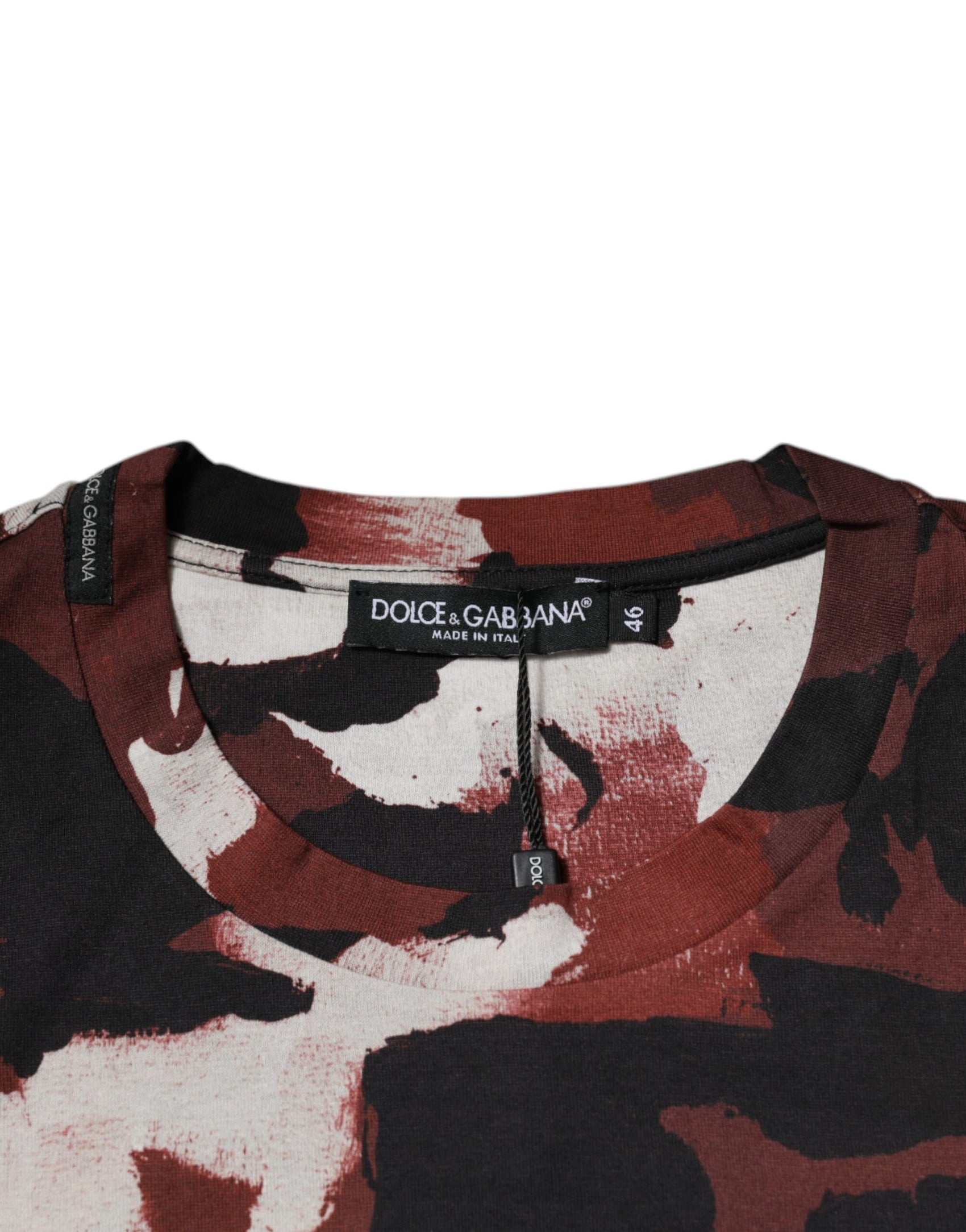 Mehrfarbiges T-Shirt mit Rundhalsausschnitt und Camouflage-Muster