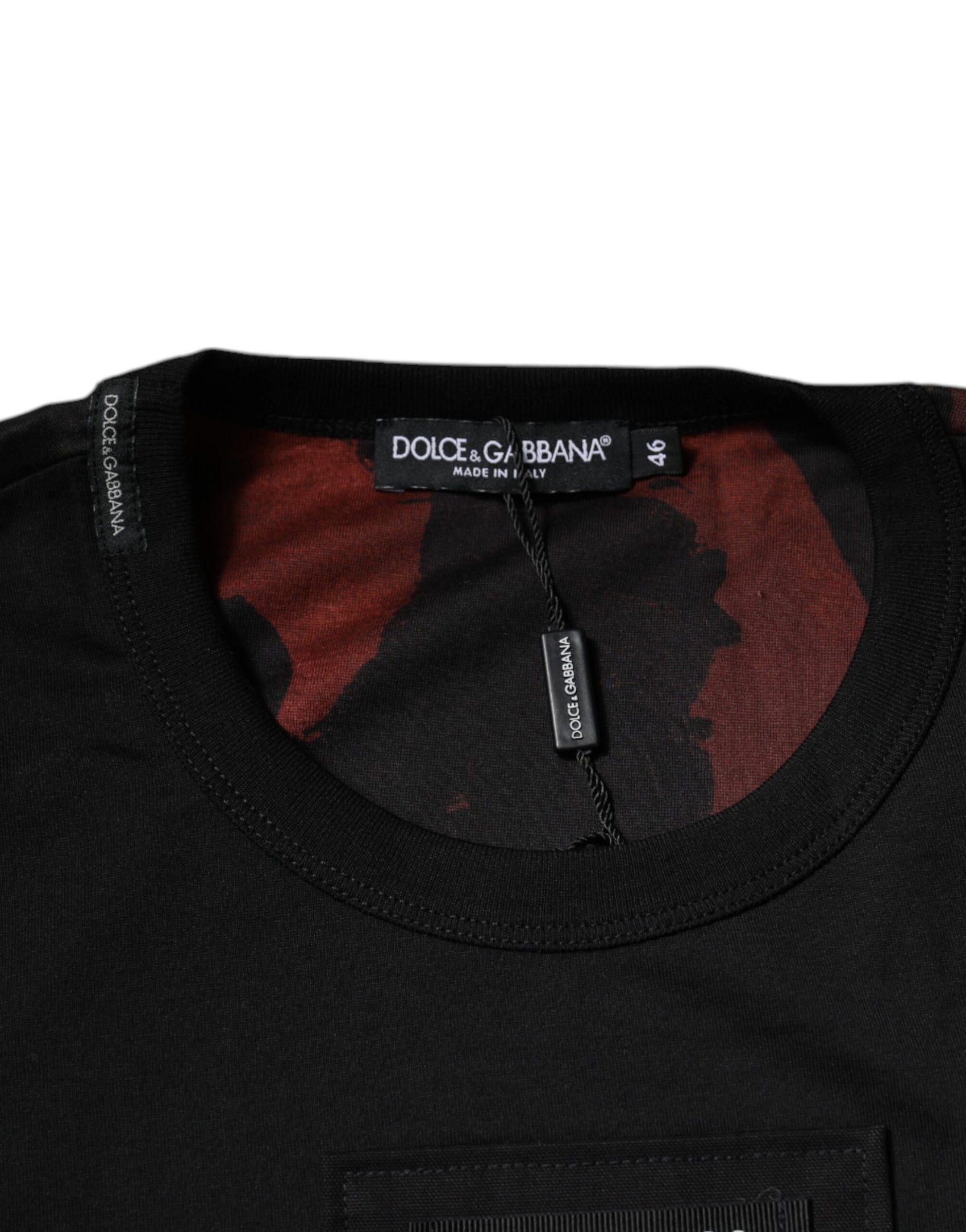Mehrfarbiges T-Shirt mit Rundhalsausschnitt und Camouflage-Muster