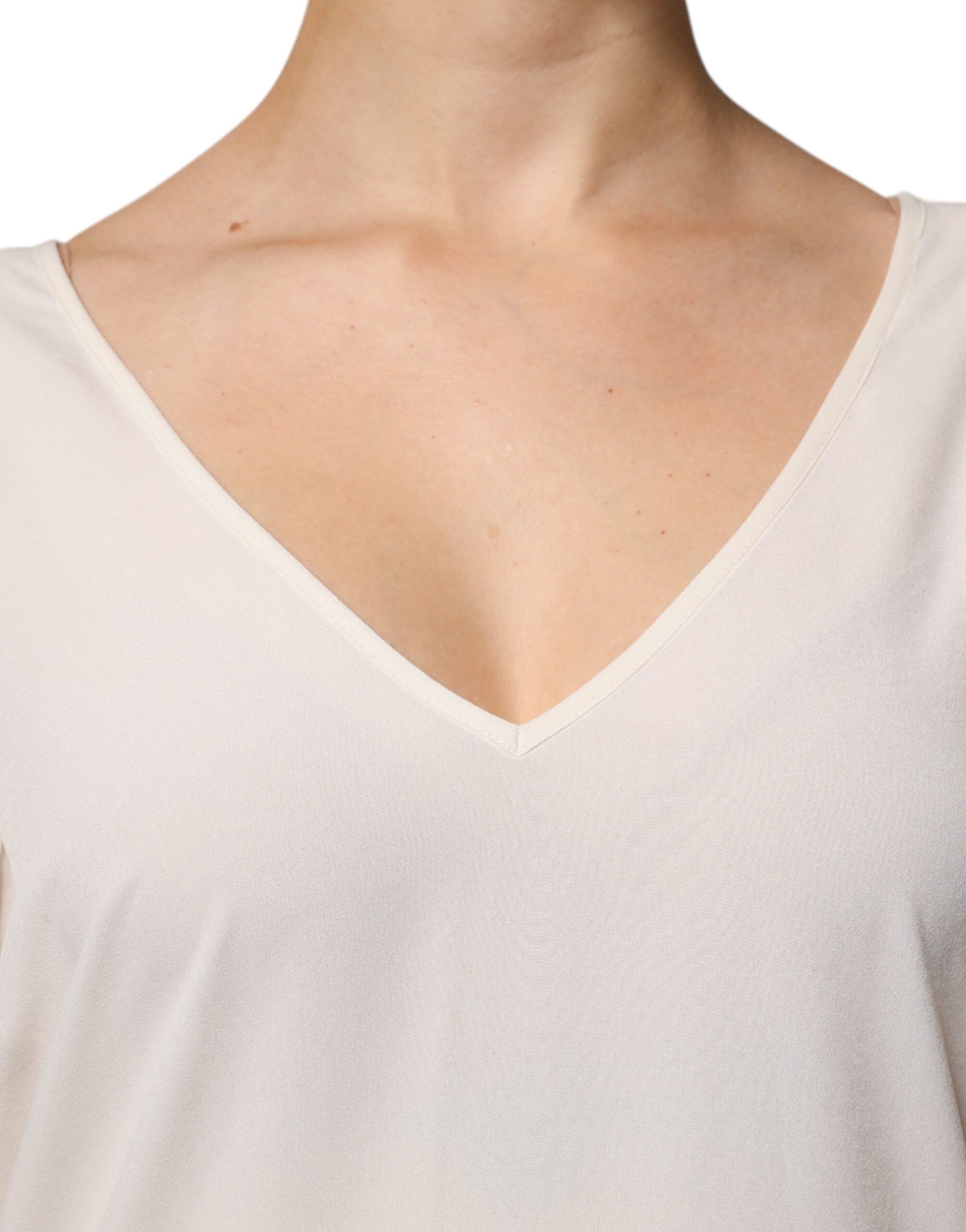 Abito midi a tubino con scollo a V e maniche corte bianco sporco