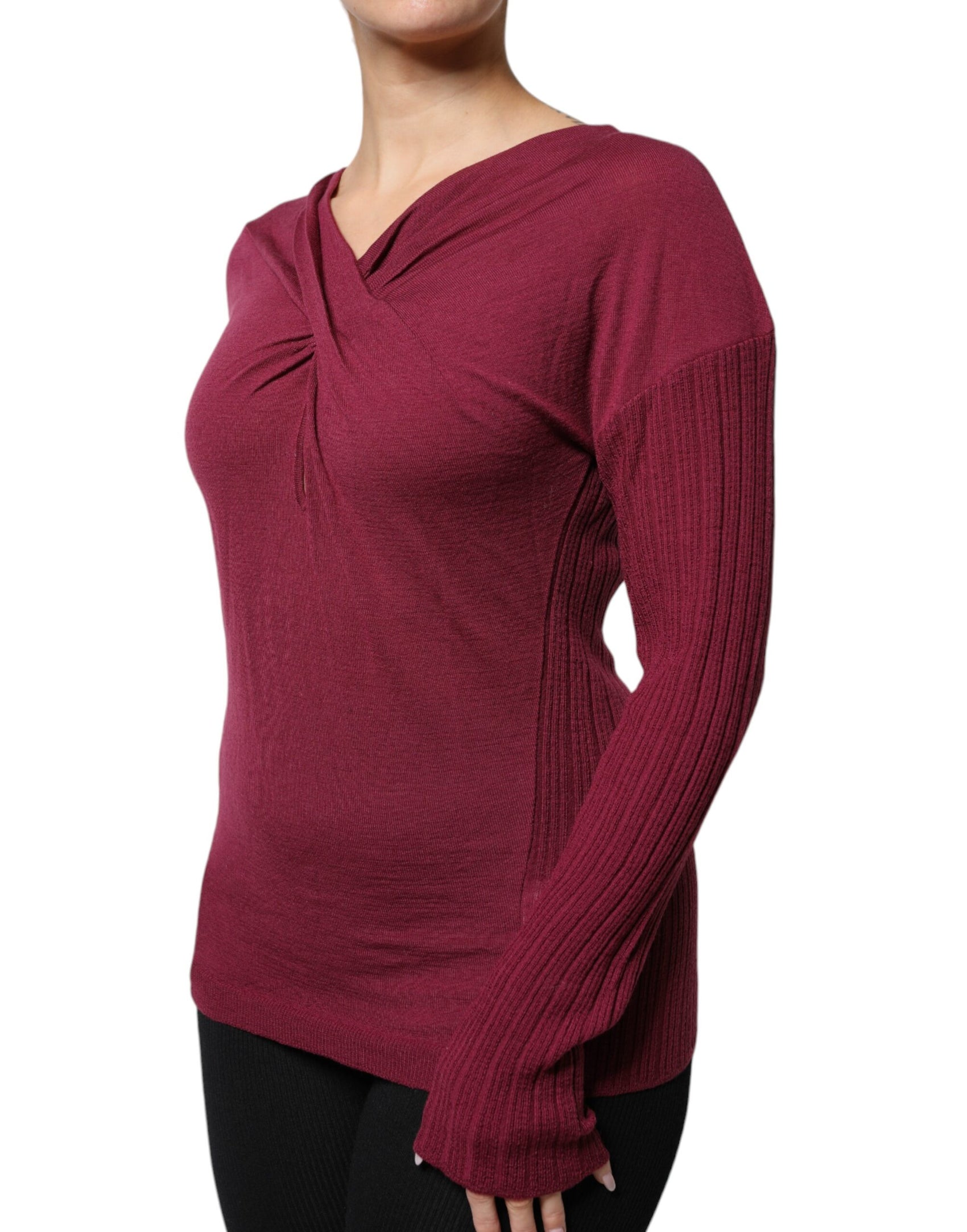 Kastanienbrauner Pullover mit Schlüsselloch-Strick