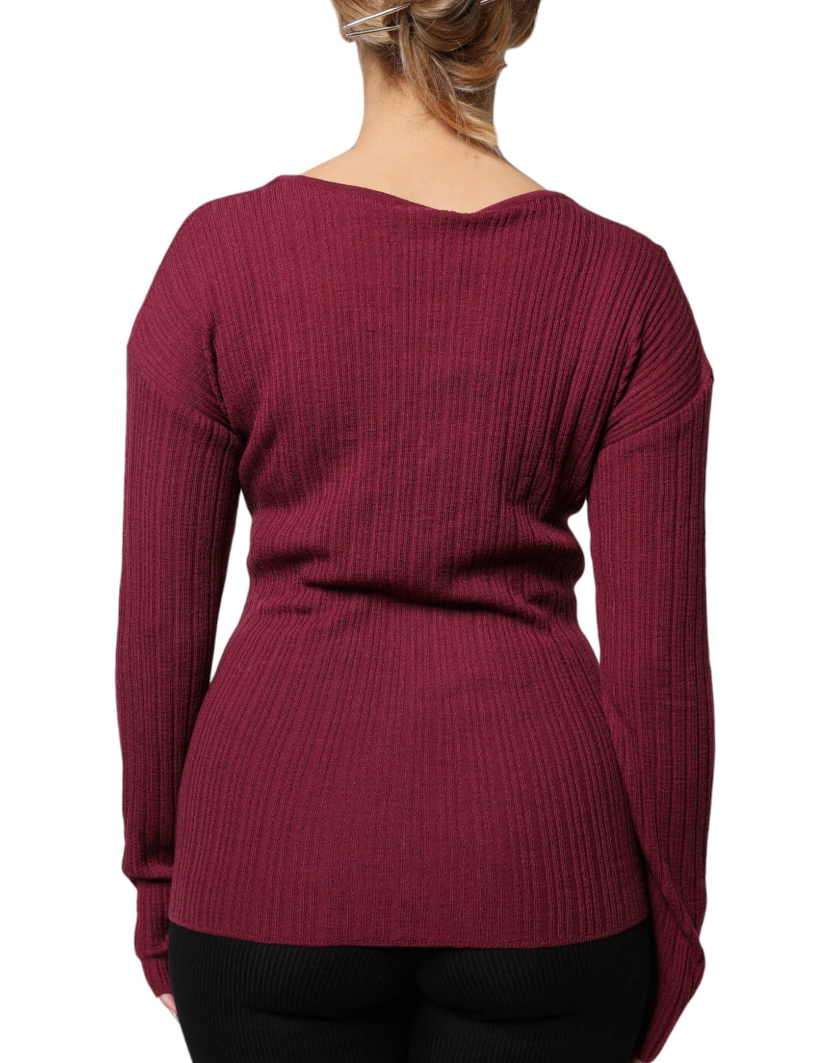 Kastanienbrauner Pullover mit Schlüsselloch-Strick