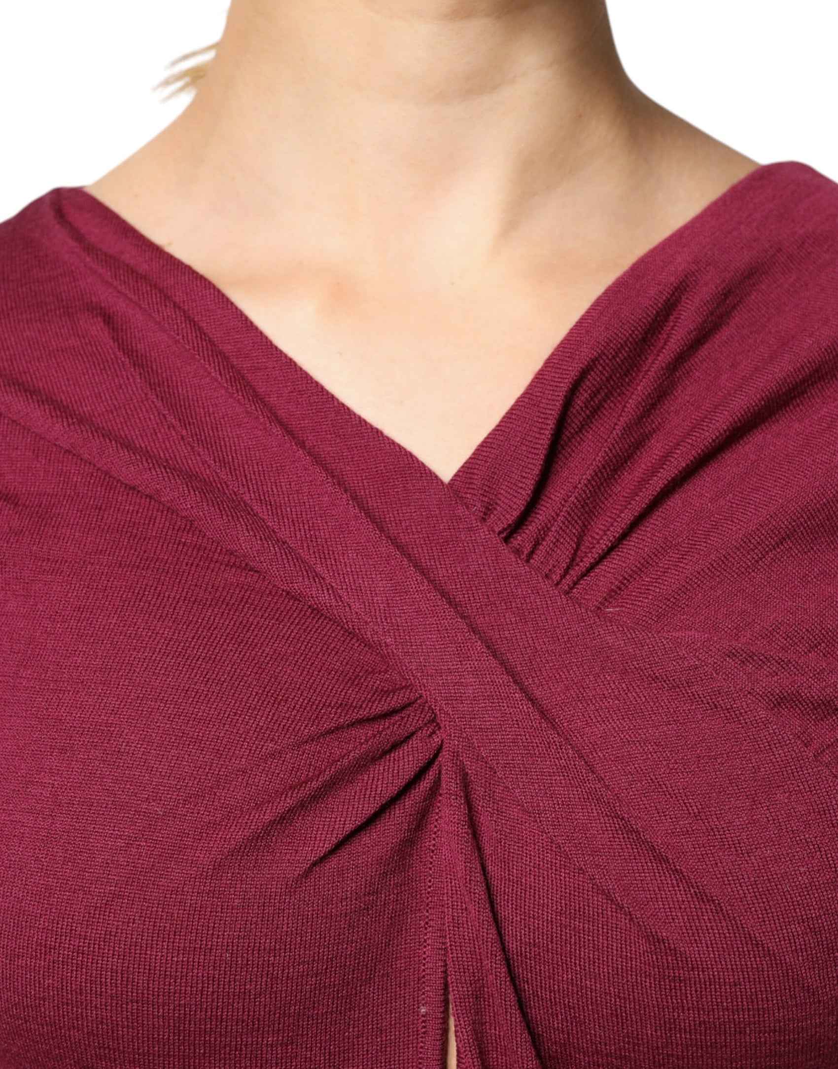 Kastanienbrauner Pullover mit Schlüsselloch-Strick