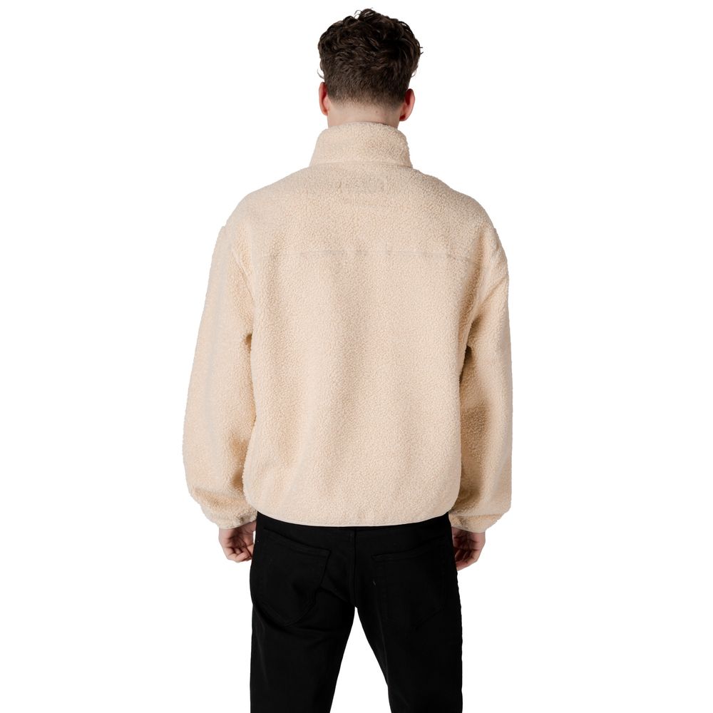 Cremefarbene Jacke aus recyceltem Polyester