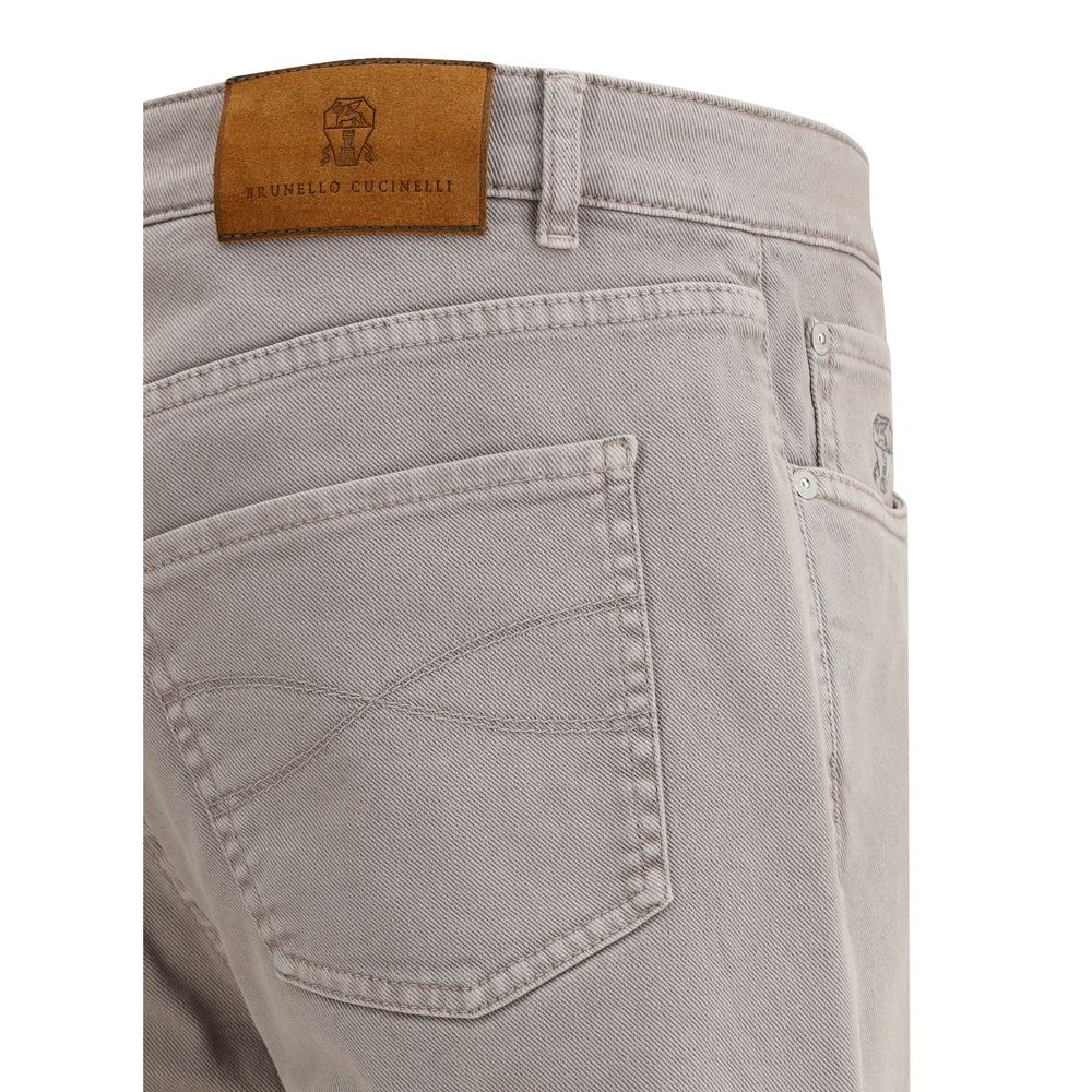 Jeans with turn-up hem