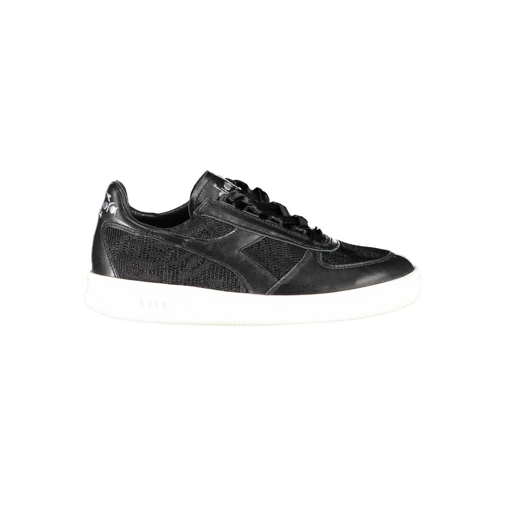 Sneaker da donna in pelle nera