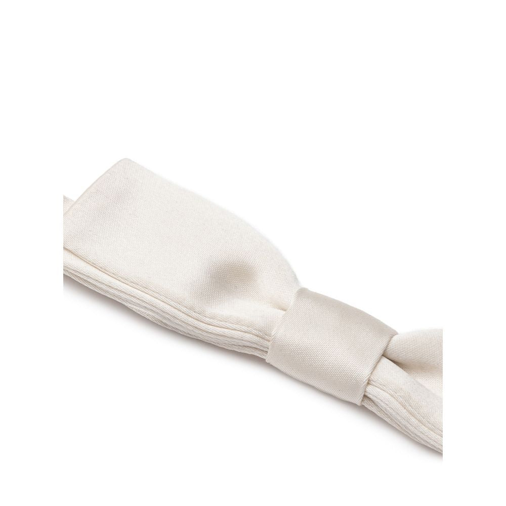 Cravatte e papillon in seta beige