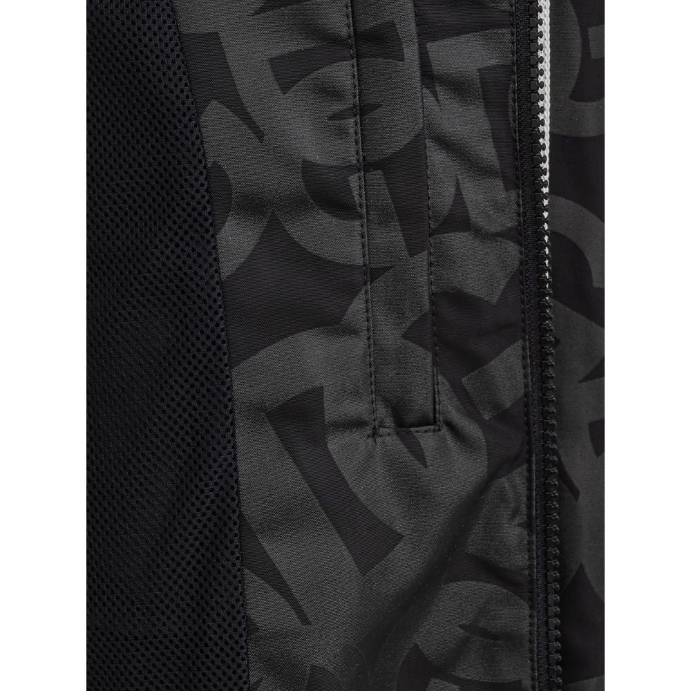 Schwarze Polyesterjacke