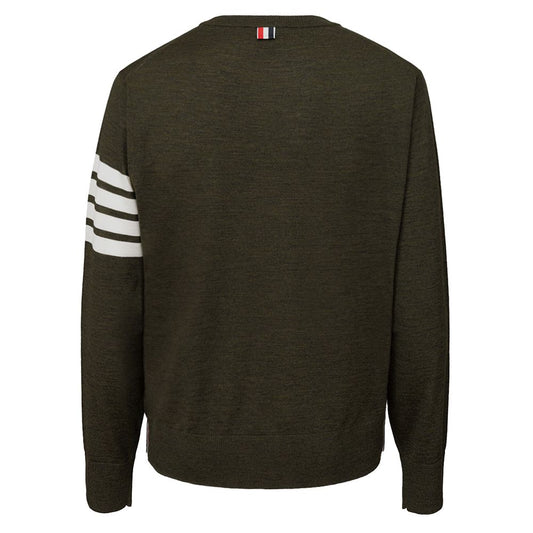 Grüner Wollpullover