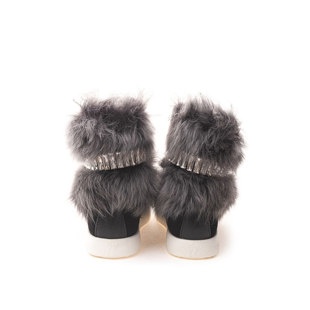 Schwarzer Neopren-Sneaker