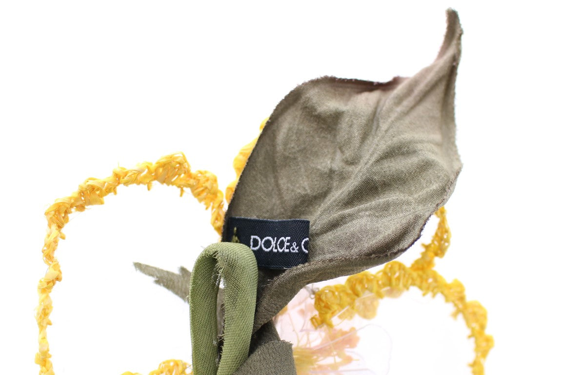 Exquisite handgefertigte Seidenbrosche mit Blumenmuster