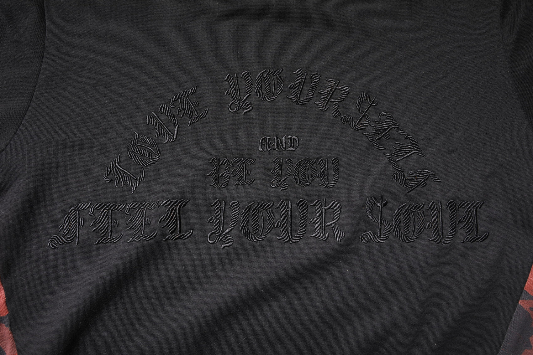 Dolce & Gabbana Black Embroidered Crew Neck Pullover Sweater