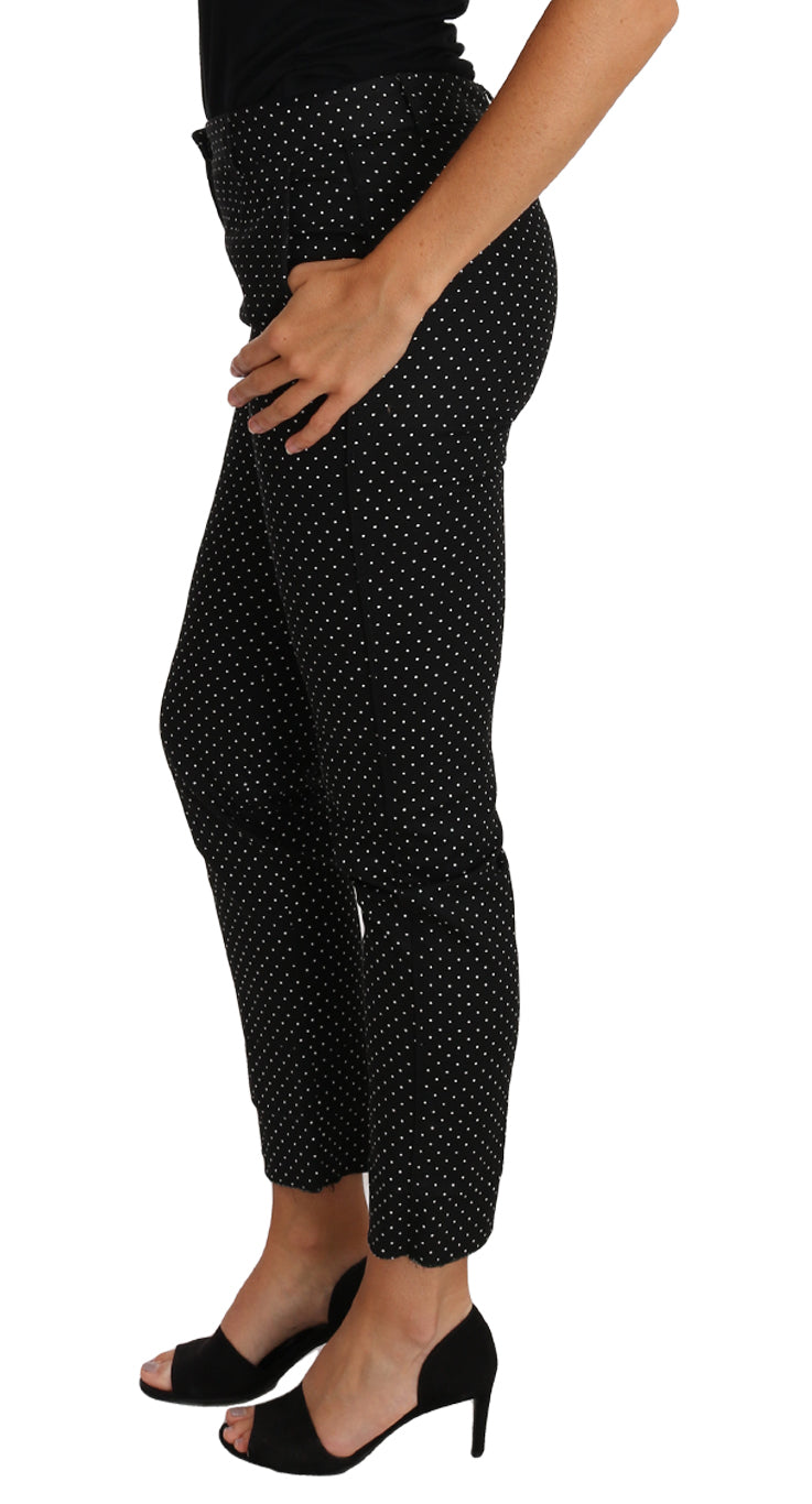 Pantaloni eleganti a pois corti