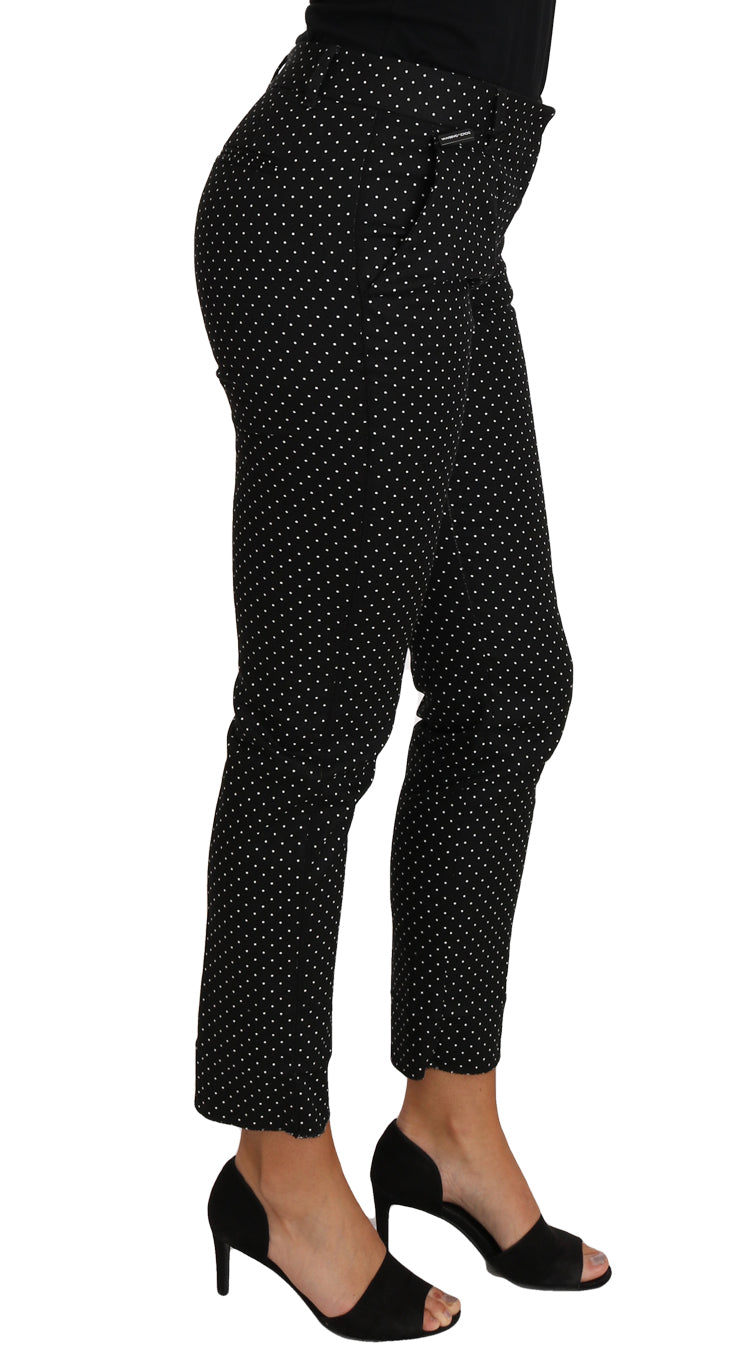 Pantaloni eleganti a pois corti