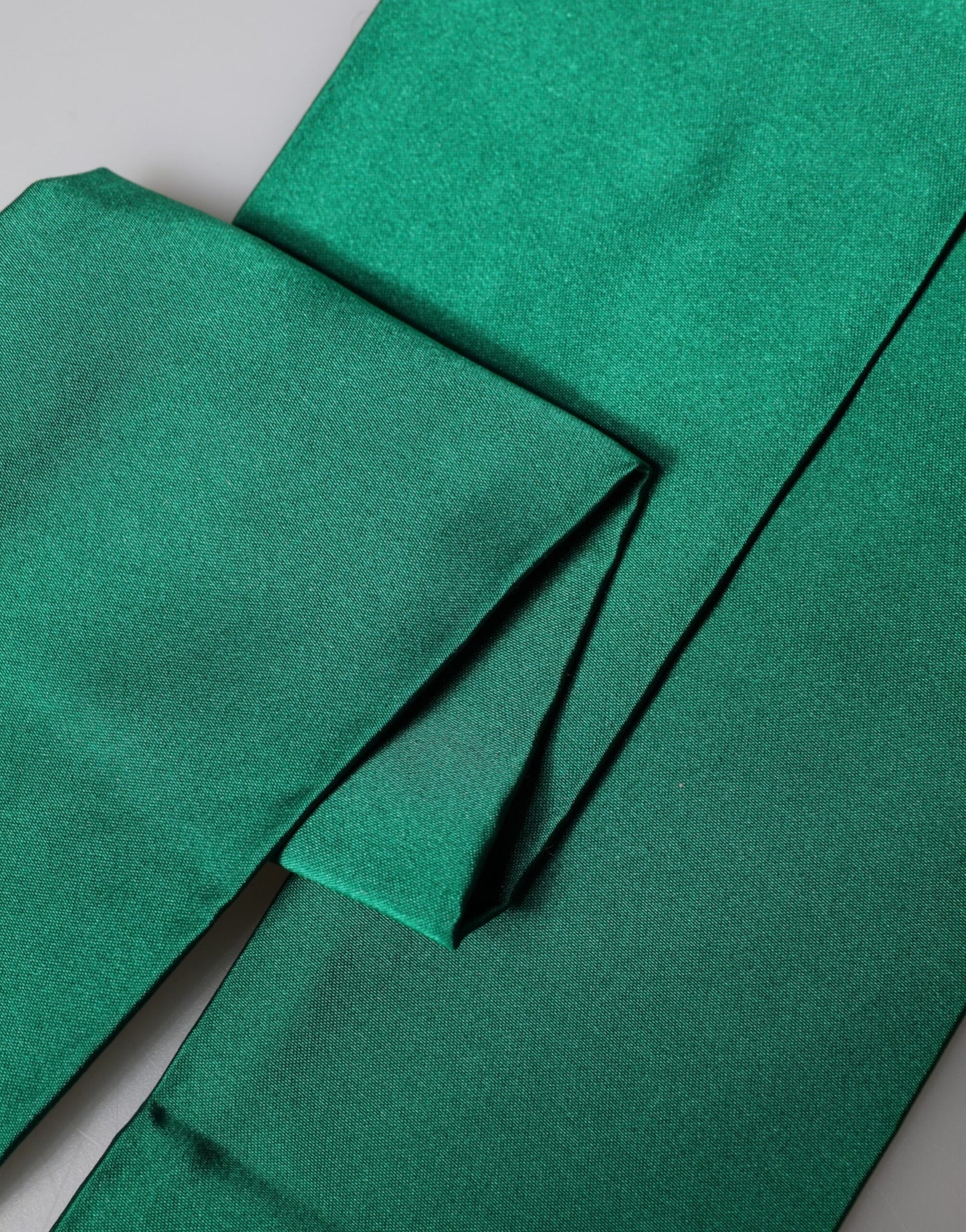 Dolce & Gabbana Green Silk Fringes Neck Wrap Foulard Scarf